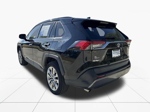 Used 2020 Toyota RAV4 Limited w/ Limited Grade Weather Package FWD image 5
