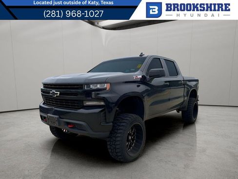Used 2019 Chevrolet Silverado 1500 Custom Trail Boss w/ Custom Convenience Package AWD/4WD image 1