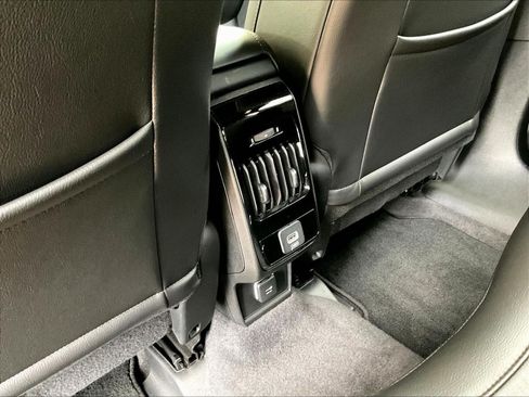 Used 2023 Jeep Compass Limited AWD/4WD image 10