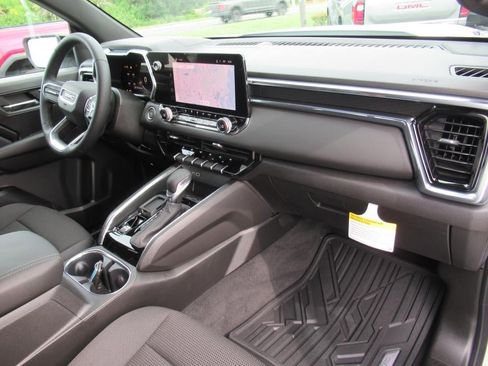 New 2026 GMC Canyon Elevation w/ Convenience Package RWD image 11