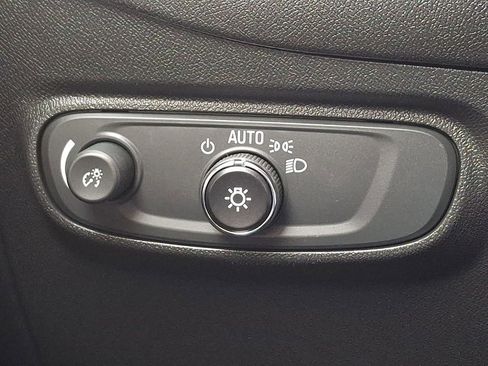 Used 2024 Chevrolet Equinox LT image 24