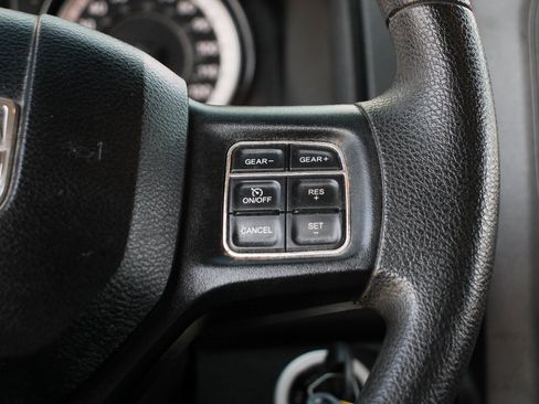 Used 2019 RAM 1500 Express w/ Express Value Package image 22