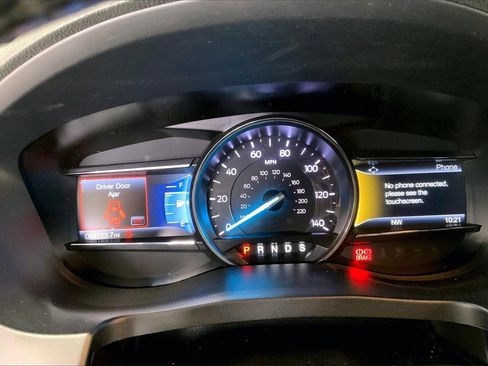 Used 2019 Ford Explorer XLT w/ Equipment Group 202A image 18