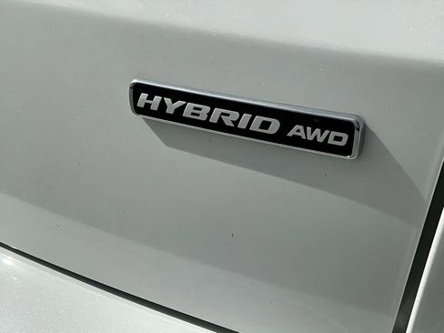 Certified 2024 Ford Escape ST-Line Select AWD/4WD image 34