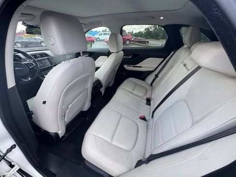 Used 2018 Jaguar F-PACE Prestige AWD/4WD image 18