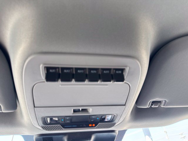 New 2027 Ford F250 XLT w/ XLT Premium Package AWD/4WD image 27