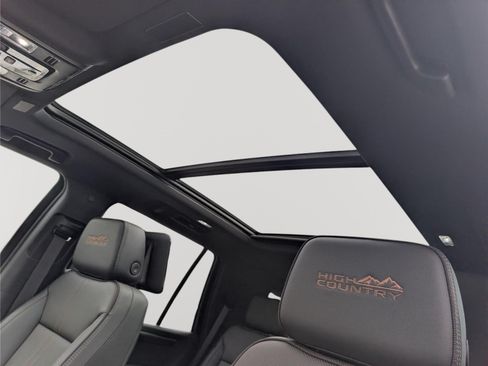 New 2026 Chevrolet Tahoe High Country AWD/4WD image 20
