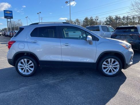 Used 2020 Chevrolet Trax Premier image 9