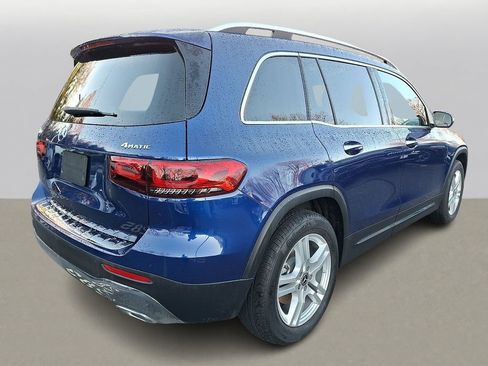 Used 2021 Mercedes-Benz GLB 250 4MATIC image 5