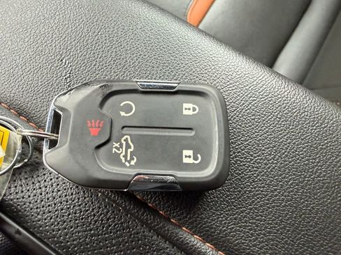 Used 2020 GMC Sierra 1500 AT4 w/ AT4 Premium Package image 27