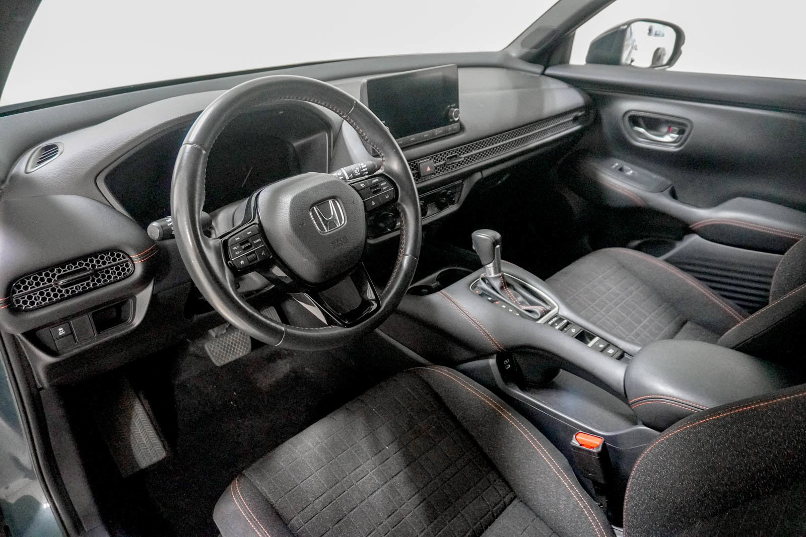 Used 2024 Honda HR-V Sport image 20
