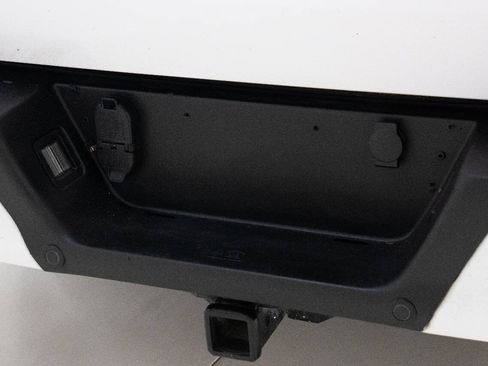 Used 2017 Ford F150 Lariat RWD image 19