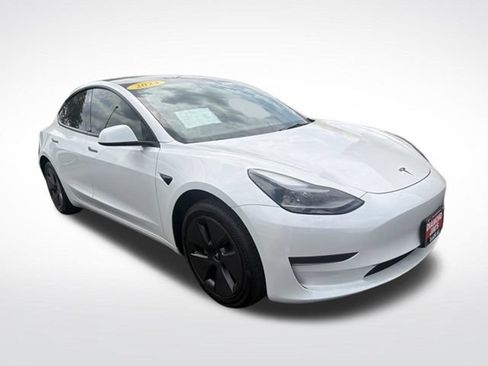 Used 2023 Tesla Model 3 Standard Range RWD image 7