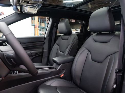 New 2026 Jeep Compass Limited AWD/4WD image 24
