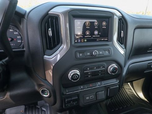 New 2025 GMC Sierra 2500 Pro w/ Convenience Package image 18