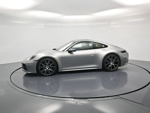 Certified 2025 Porsche 911 Carrera T RWD image 2