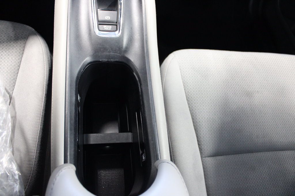 Used 2022 Honda HR-V LX image 16