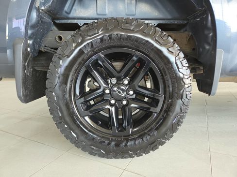 Used 2020 Chevrolet Silverado 1500 Custom Trail Boss w/ Custom Convenience Package AWD/4WD image 13
