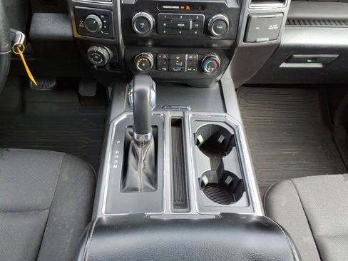 Used 2020 Ford F150 XLT w/ Equipment Group 302A Luxury AWD/4WD image 20