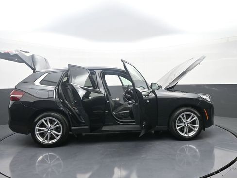 Used 2025 BMW X3 xDrive30i w/ Premium Package AWD/4WD image 34