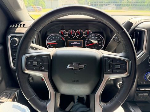 Used 2021 Chevrolet Silverado 1500 LT Trail Boss w/ Bed Protection Package AWD/4WD image 25