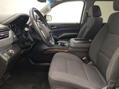 Used 2016 Chevrolet Suburban LS RWD image 17