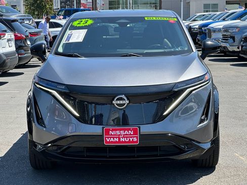 Used 2023 Nissan Ariya FWD image 11