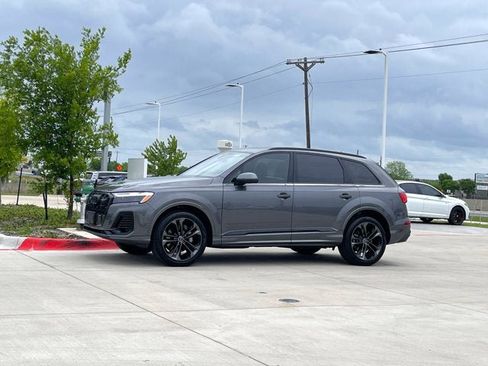 Used 2025 Audi Q7 3.0T Premium Plus AWD/4WD image 2