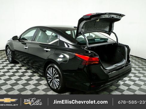 Used 2024 Nissan Altima 2.5 SV FWD image 29