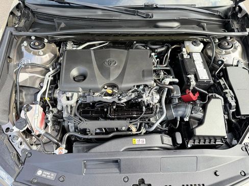 Used 2022 Toyota Camry LE image 30