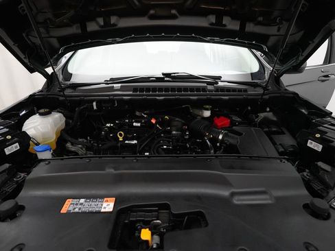 Used 2024 Ford Edge SEL w/ Convenience Package image 3