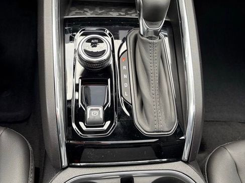 New 2026 GMC Canyon Elevation w/ Convenience Package image 22