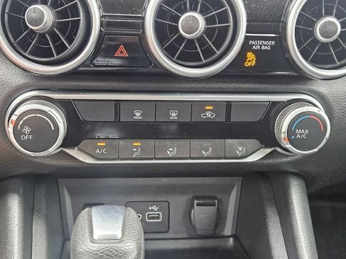 Used 2024 Nissan Sentra S FWD image 15