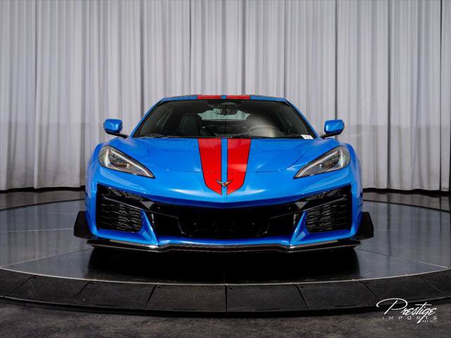 Used 2025 Chevrolet Corvette Z06 w/ Z07 Performance Package RWD image 2