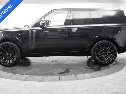 Used 2025 Land Rover Range Rover SE