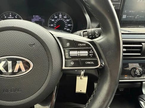 Used 2021 Kia Seltos S AWD/4WD image 16