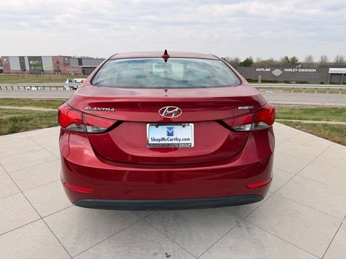 Used 2014 Hyundai Elantra SE image 4