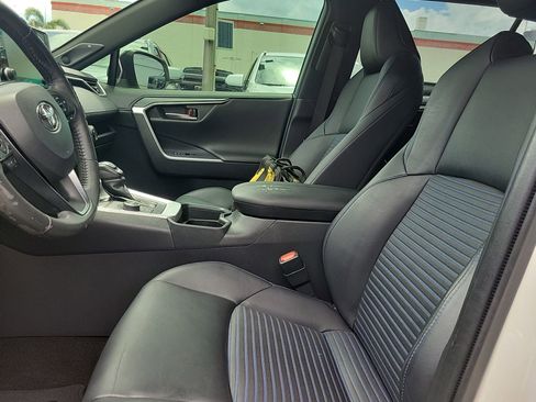 Used 2019 Toyota RAV4 XSE w/ XSE Weather Package AWD/4WD image 22