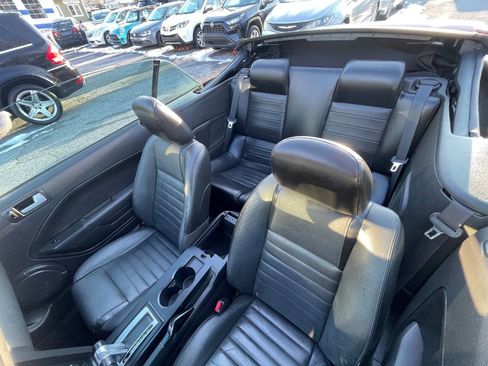 Used 2006 Ford Mustang GT image 17