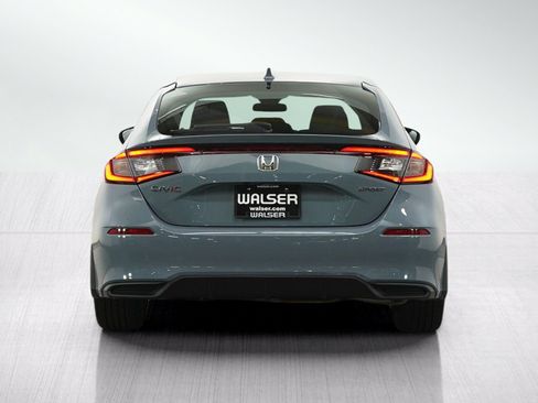 Used 2024 Honda Civic Sport image 4