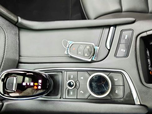 Used 2023 Cadillac XT5 Premium Luxury image 26