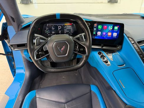 Used 2021 Chevrolet Corvette Stingray Premium Cpe w/ Z51 Performance Package RWD image 18