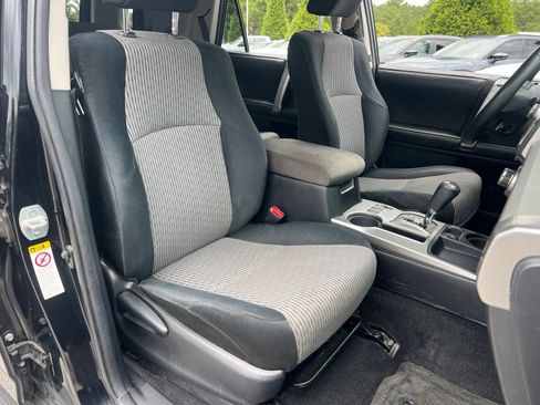 Used 2015 Toyota 4Runner SR5 RWD image 33