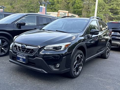 Used 2023 Subaru Crosstrek 2.5i Limited AWD/4WD image 3