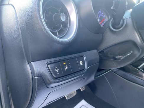 Used 2023 Kia Forte GT-Line w/ GT-Line Technology Package FWD image 17