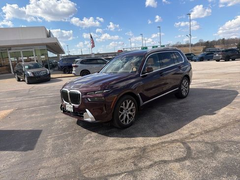 Used 2024 BMW X7 xDrive40i w/ Executive Package image 11