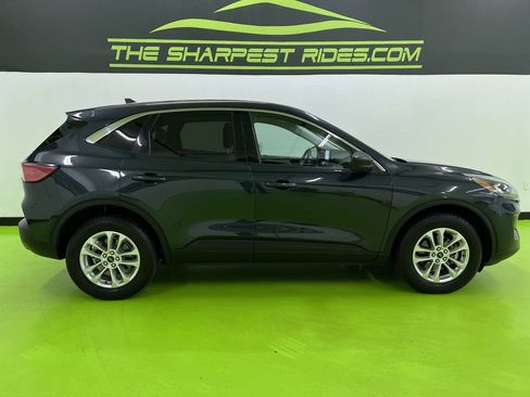 Used 2022 Ford Escape SE w/ Convenience Package AWD/4WD image 11