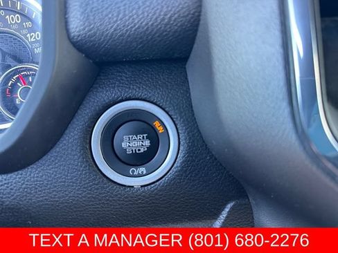 Used 2024 RAM 1500 Laramie AWD/4WD image 27