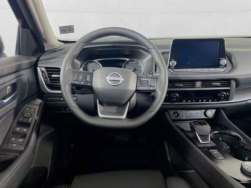 Certified 2026 Nissan Rogue SV w/ SV Premium Package image 21