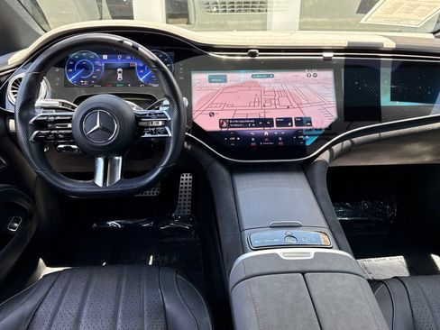 Used 2022 Mercedes-Benz EQS 580 4MATIC Sedan image 39